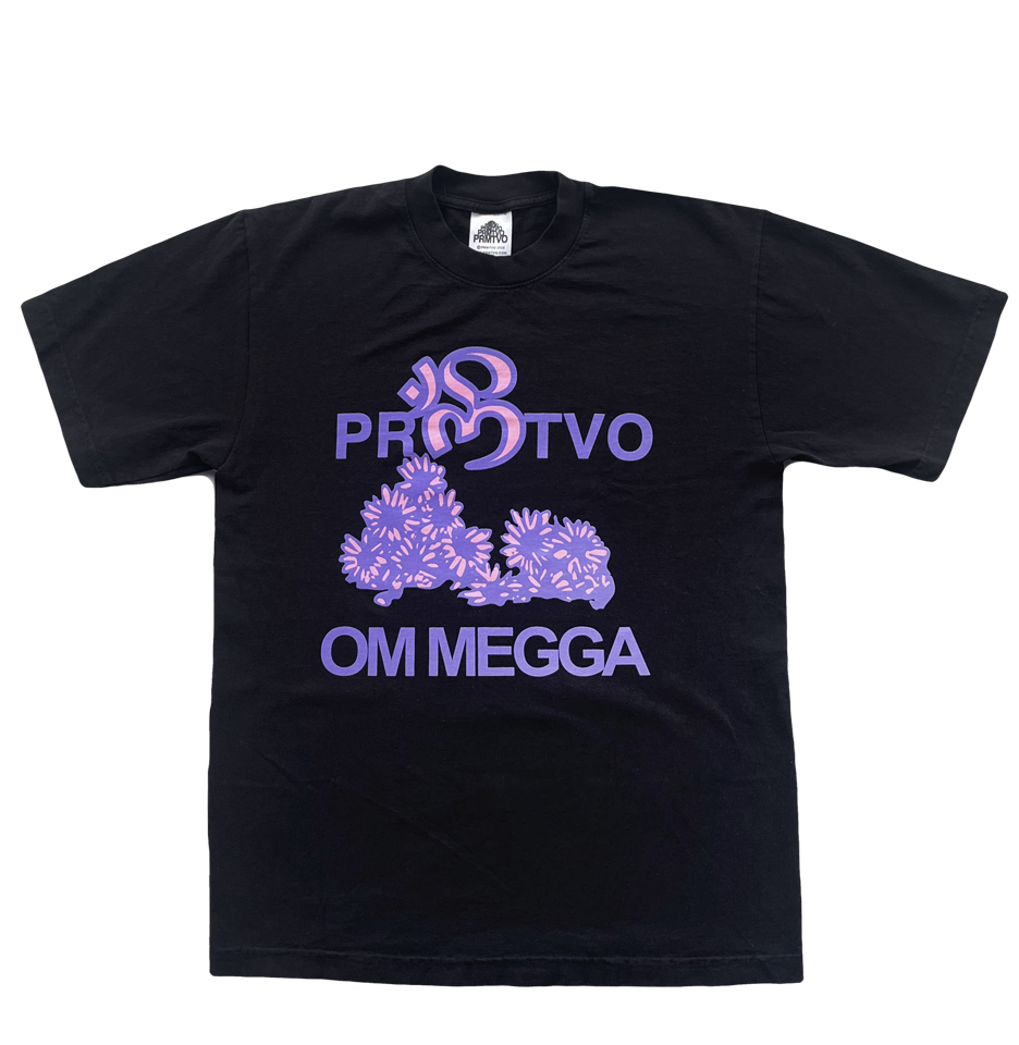 'OM MEGGA' TEE