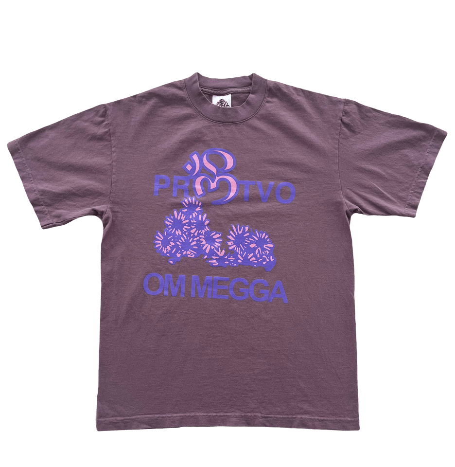 'OM MEGGA' TEE